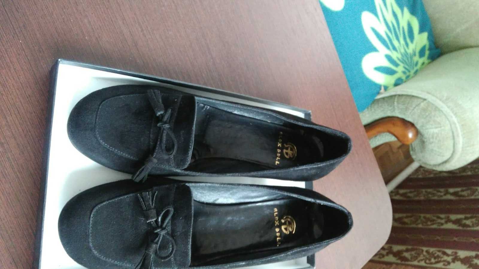 Туфлі жіночі чорного кольору замшеві на зручному підборі 40 розмір