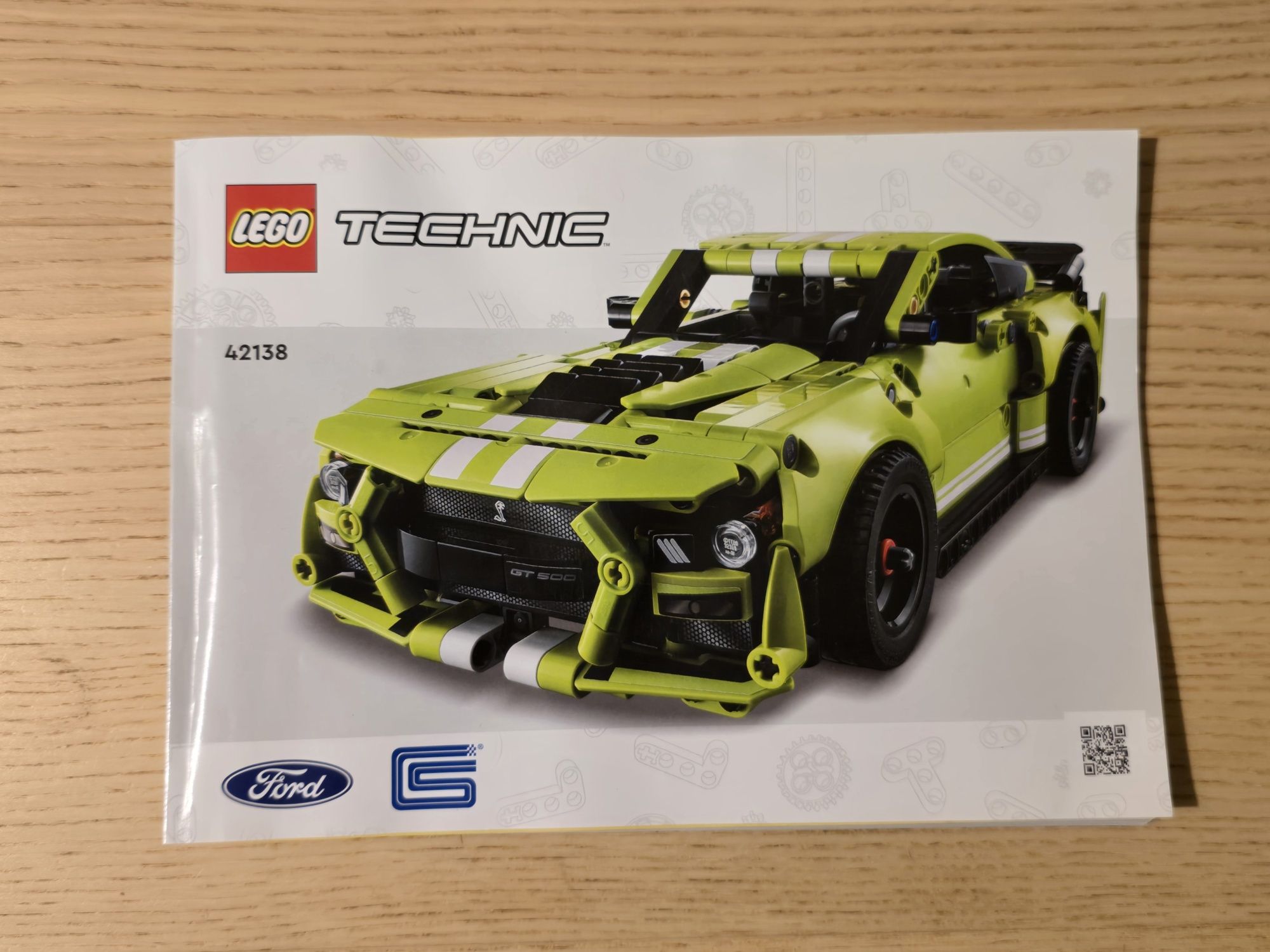 Zestaw LEGO Technic 42138 - Ford Mustang Shelby GT500 PULL BACK.