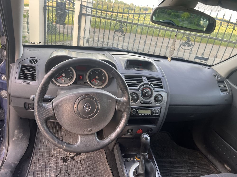 Renault Megane 1,4 benzyna