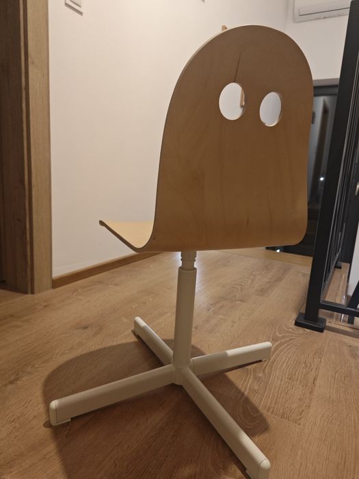 Dziecięce krzesło biurowe