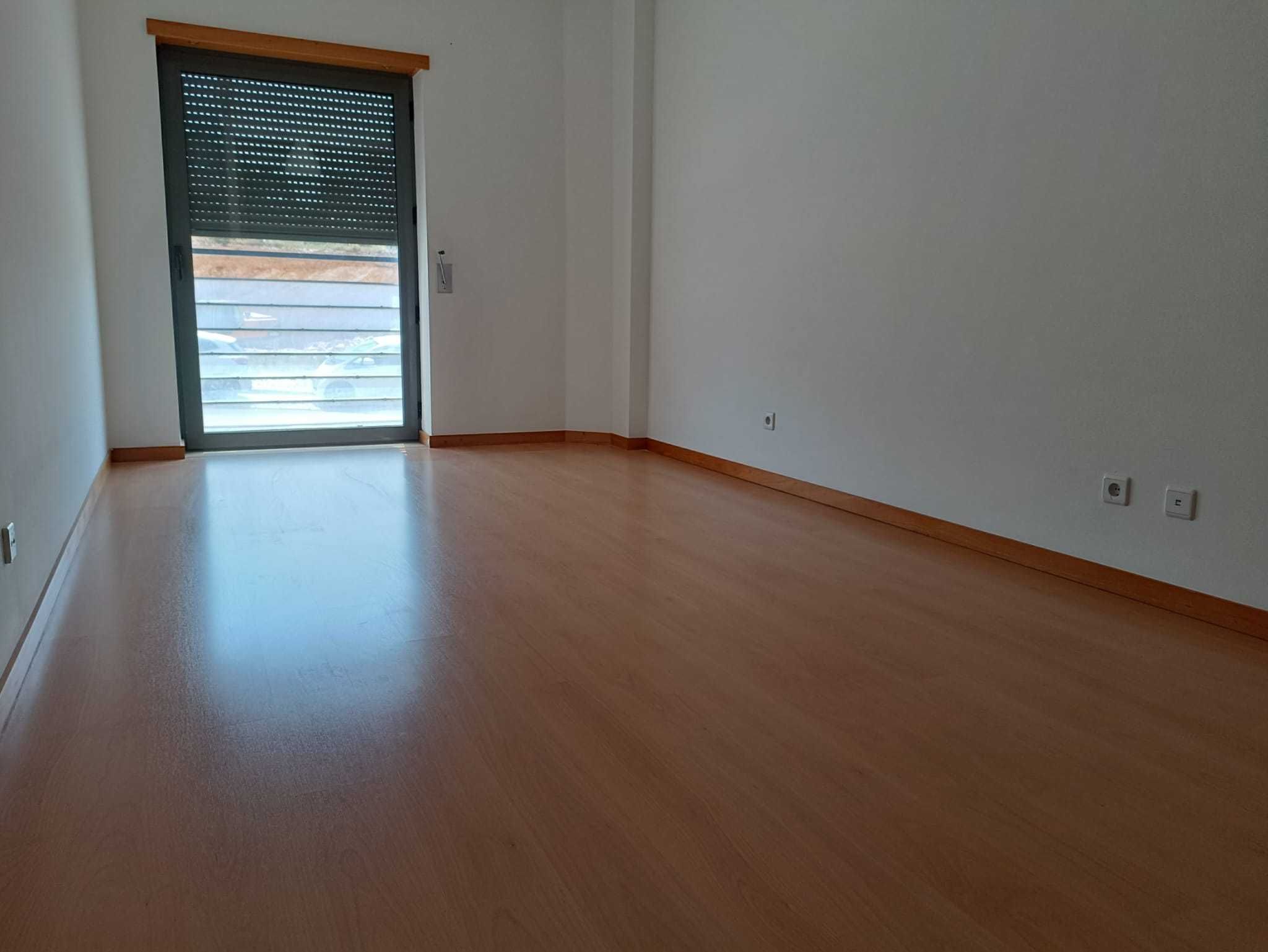 Arrendo apartamento T1