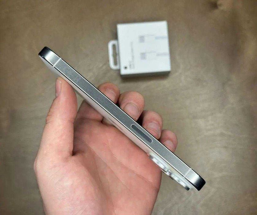 iPhone 15 Pro, 256 ГБ