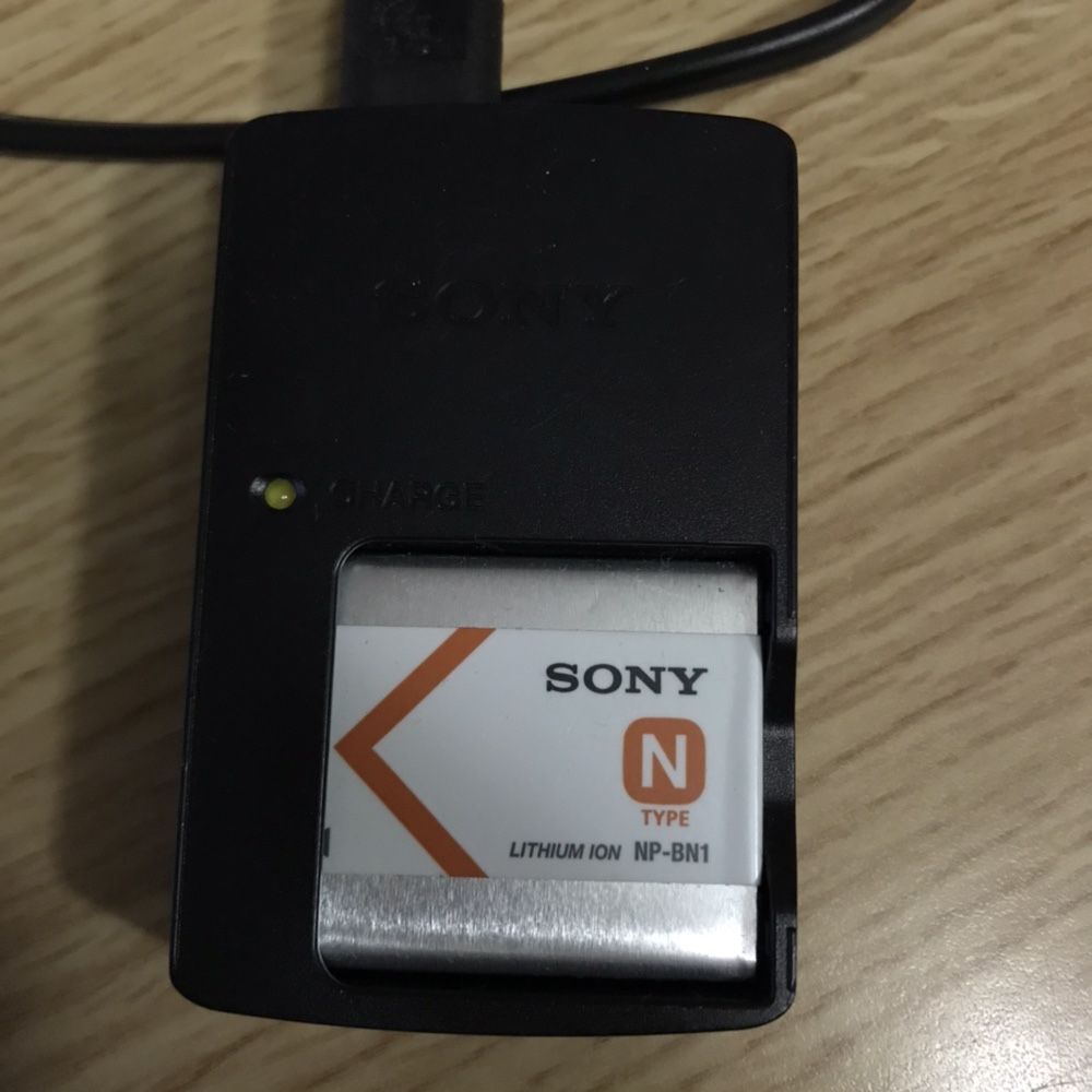 Carregador Bateria Sony BC-CSN + Bateria Sony NP-BN1