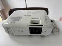 Projektor EPSON eh-tw740