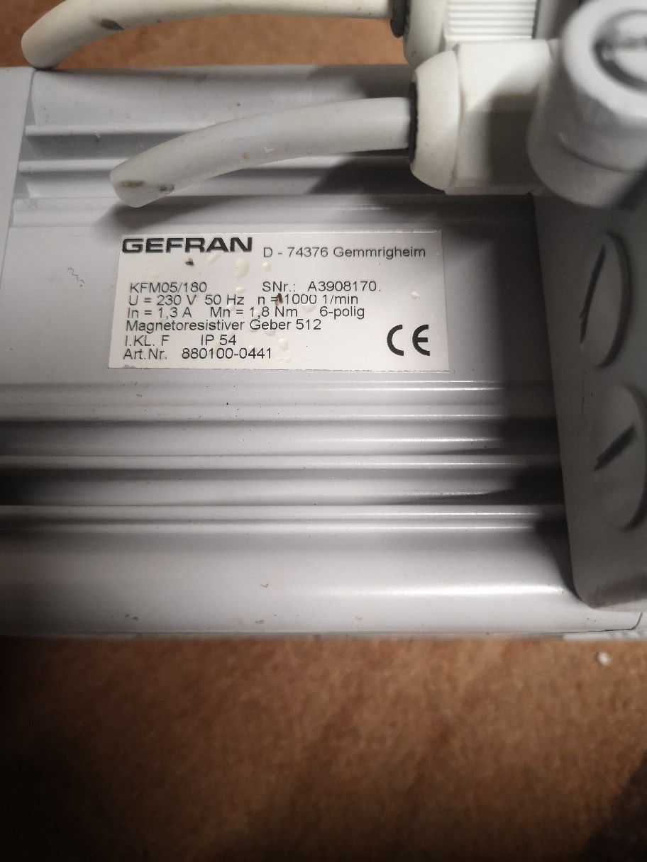Servomotor GEFRAN D-74376 KFM05180  2 sztuki