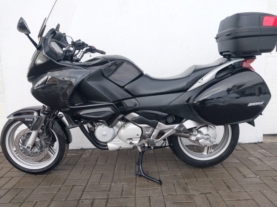 Honda ntv 700  Deauville   ABS  wtrysk   super stanie
