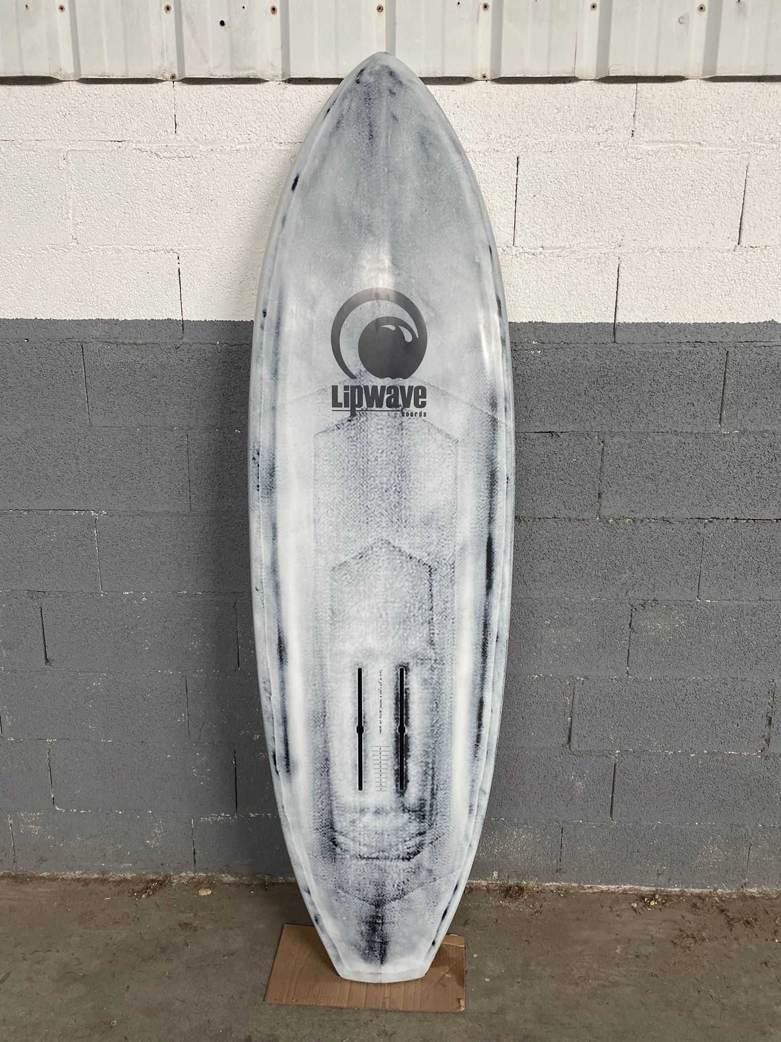 Prancha Sup Foil / Wingfoil / DW / Parawing - Lipwave - IMPECÁVEL
