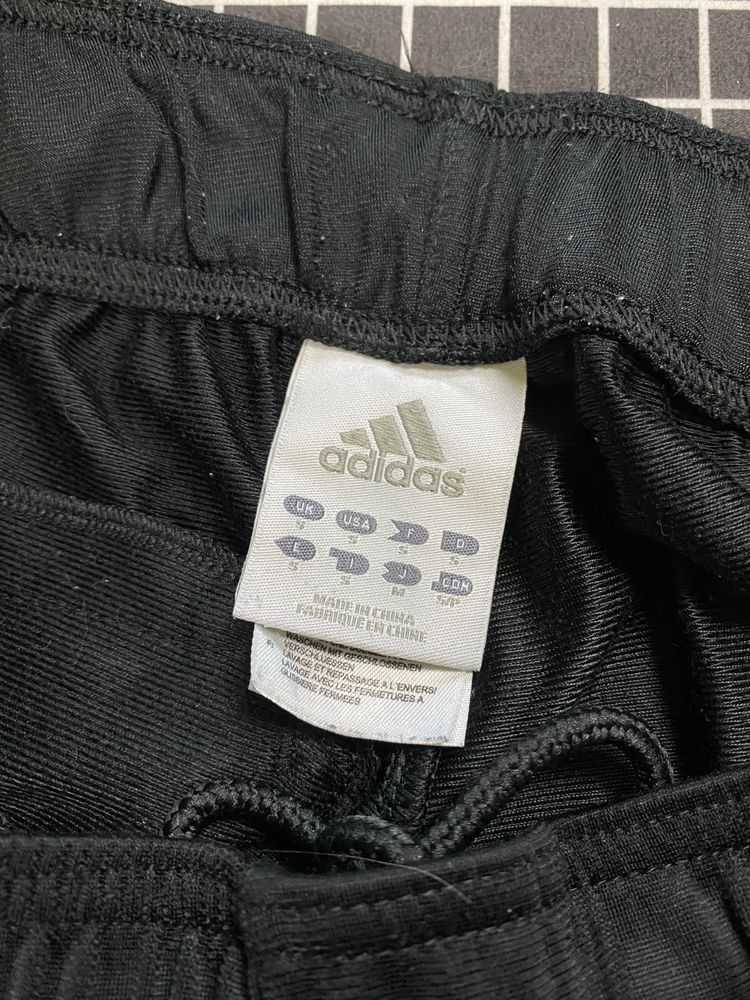 Штани Adidas на заклепках