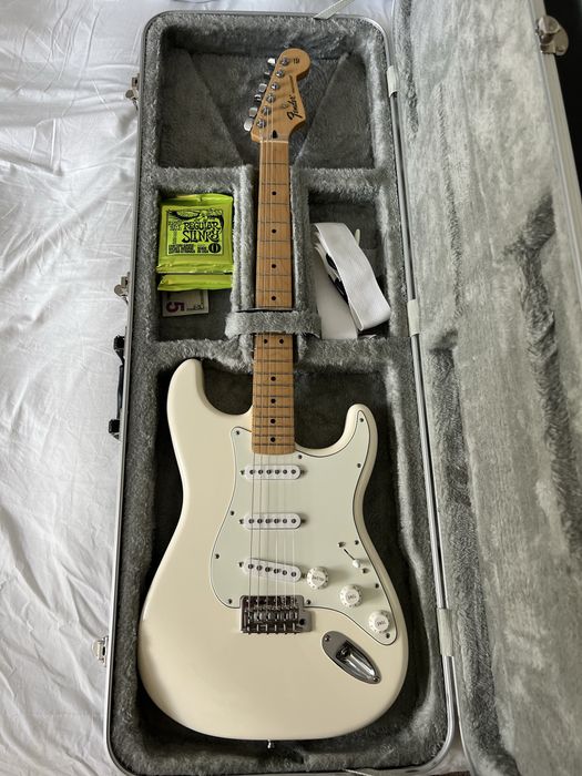 Fender MIM stratocaster + fender tex mex USA made pick ups