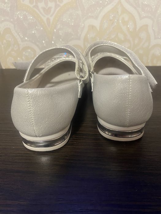 Дитячі туфлі святкові для дівчинки Kimboo