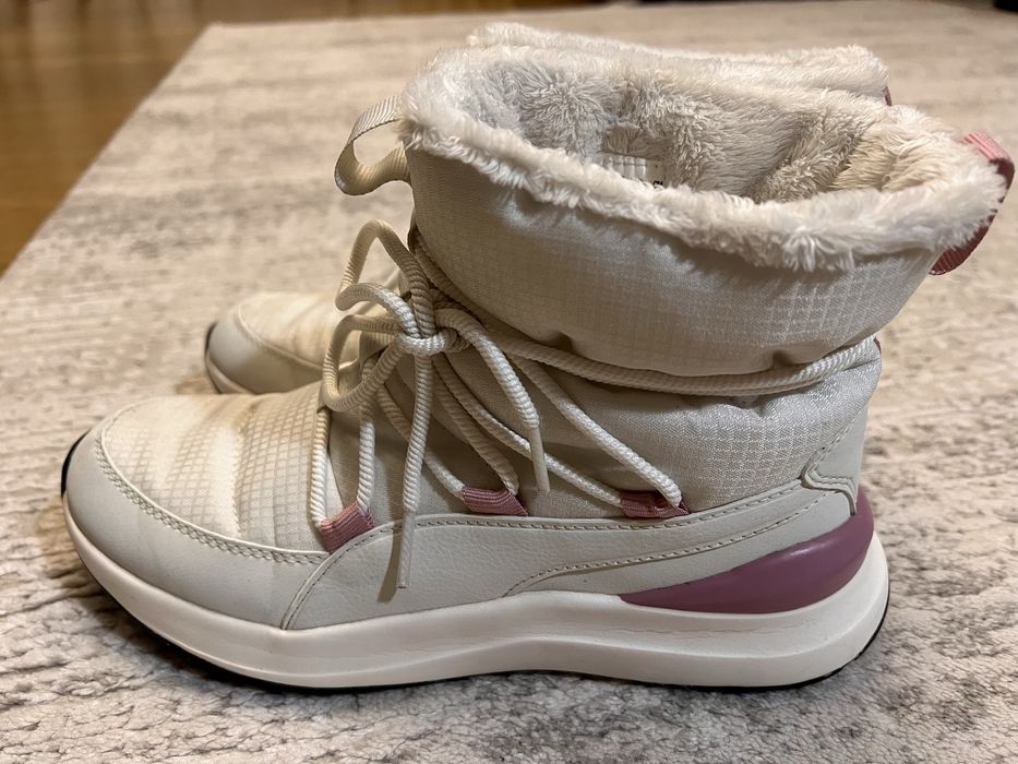 Зимове жіноче взуття puma оригвнал 38р