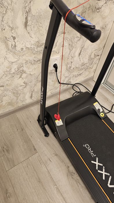 Бігова дорожка все працює