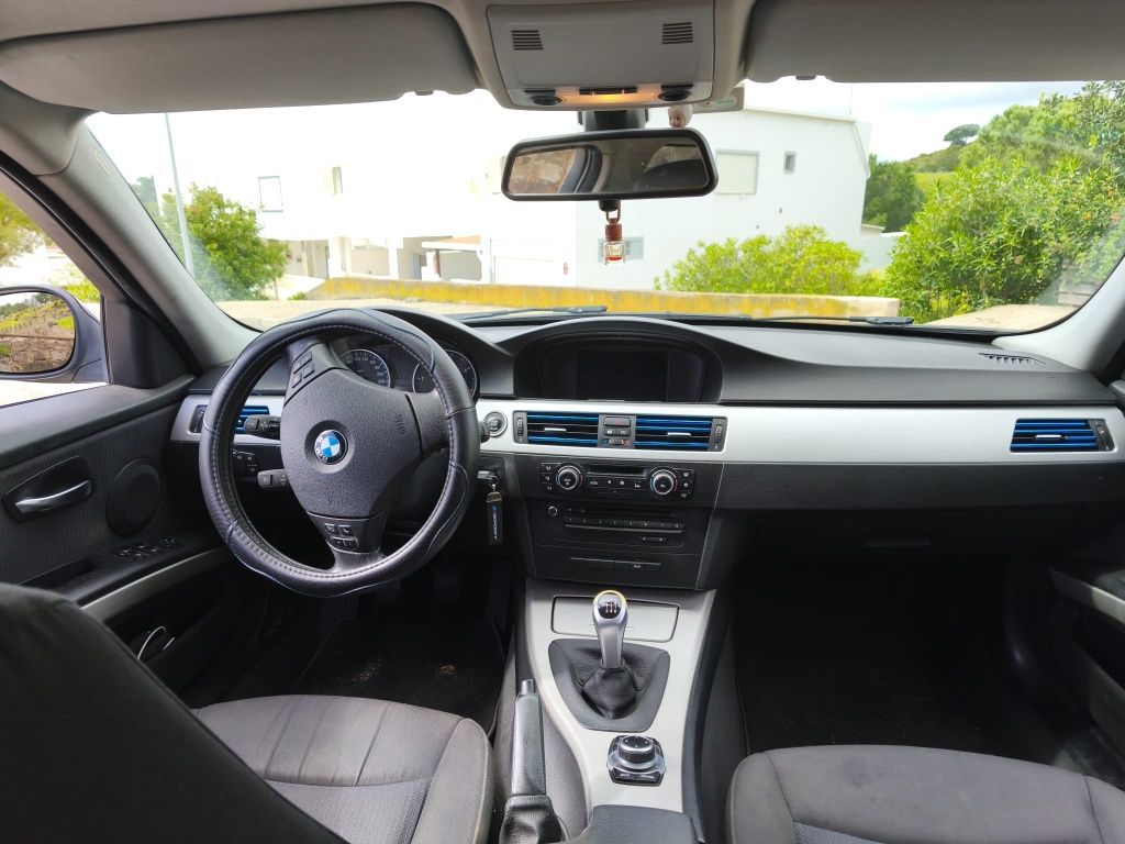 Bmw 318d lci touring