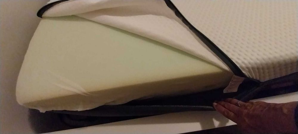 Colchão Emma Original praticamente novo