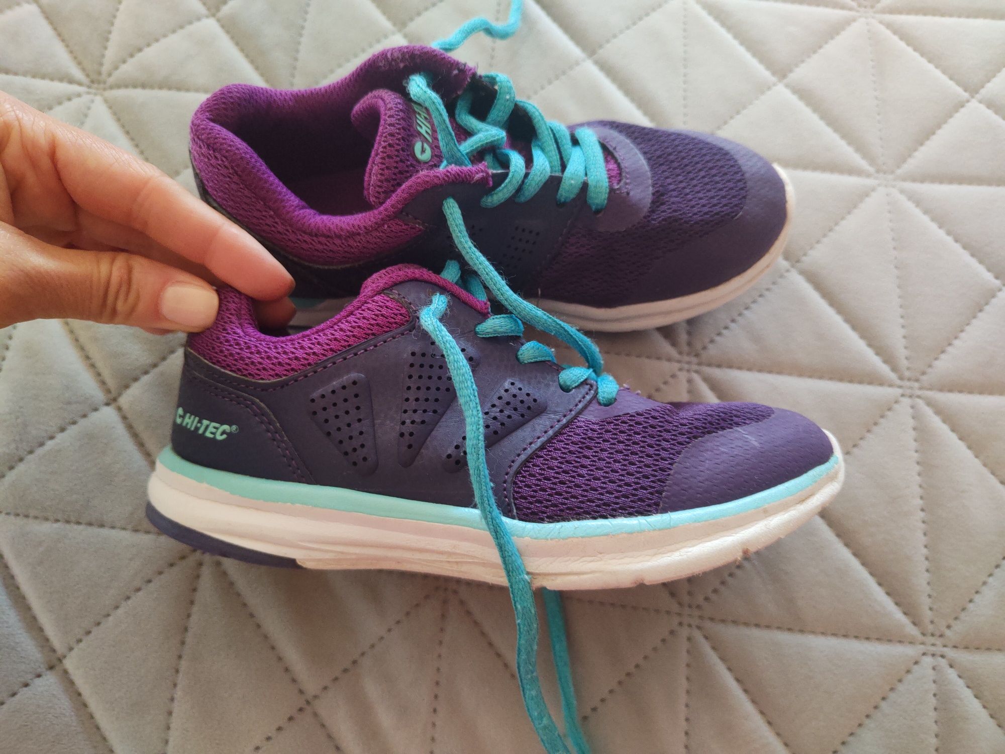 Hi-Tec buty sportowe 30 (19 cm wkładka)