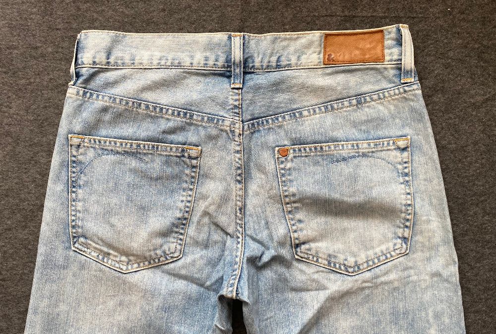 H&M boyfriend jeansy damskie spodnie W25 S M 160/64A przecierane