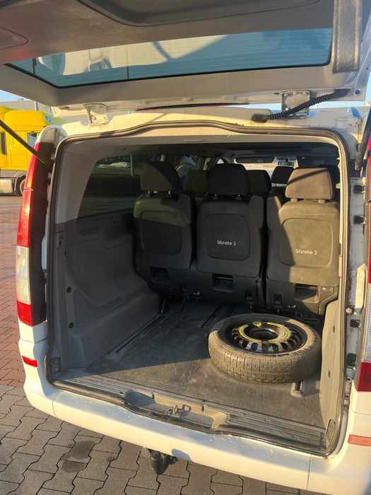 Wynajem busa 9 osób Mercedes Vito Long