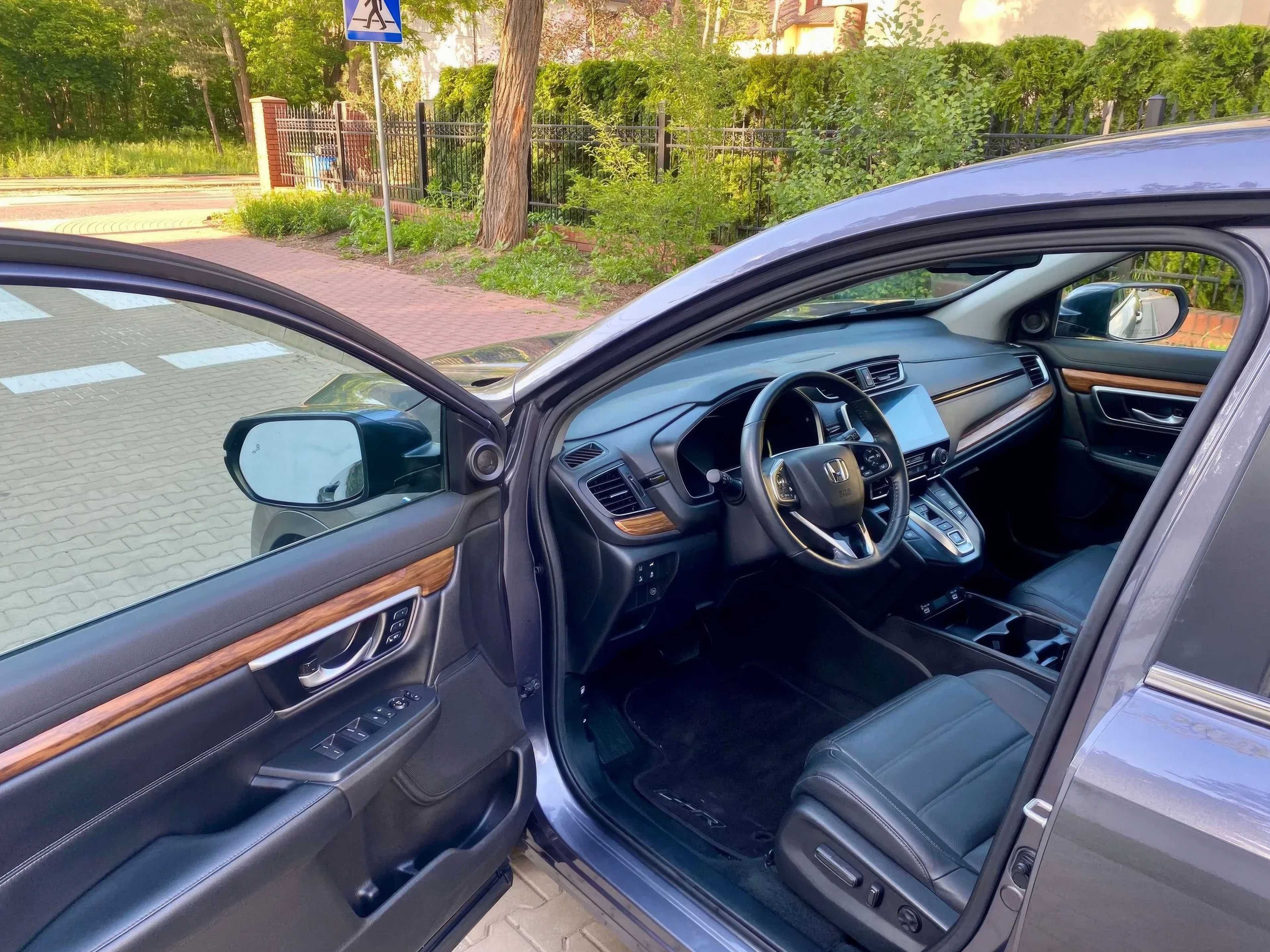 Honda	CR-V Hybrid EX	2022