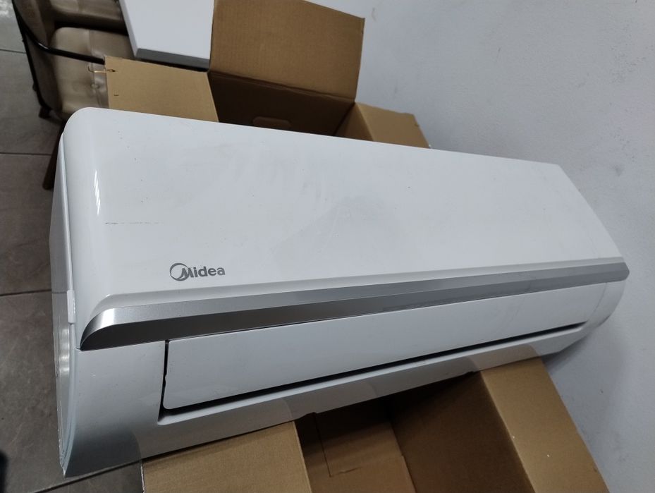 Продам кондиціонер Midea MSAG-12HRFN8-1