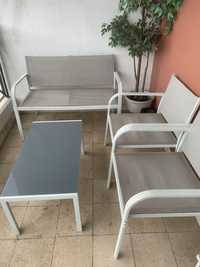 Conjunto mesa e cadeiras jardim/ varanda/ terraço