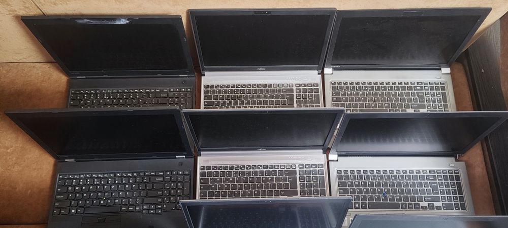Ноутбуки Лот 9шт. і5-6го покоління.