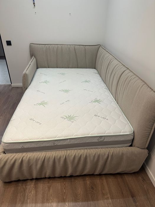 Ліжко Woodsoft з підйомним механізмом і матрацом