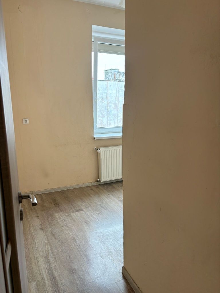 Sprzedam mieszkanie kawalerka 32,77m2 możliwe raty notarialne
Ul. Koś