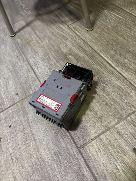 Peças para moedeiro de lavandarias