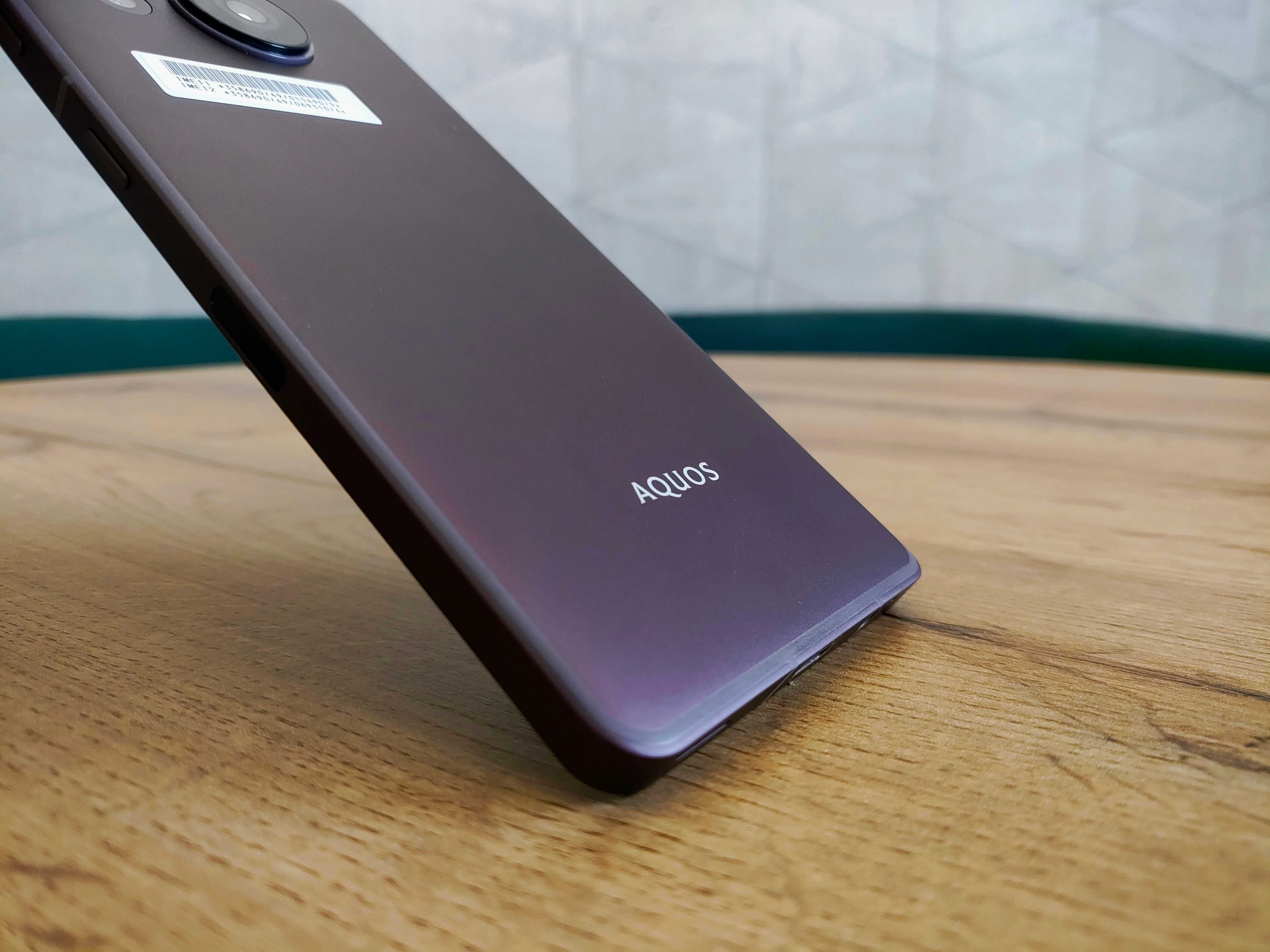Протиударний смартфон Sharp A208SH (2sim,5050ma,6.4" 240гц,IP68,6\128)