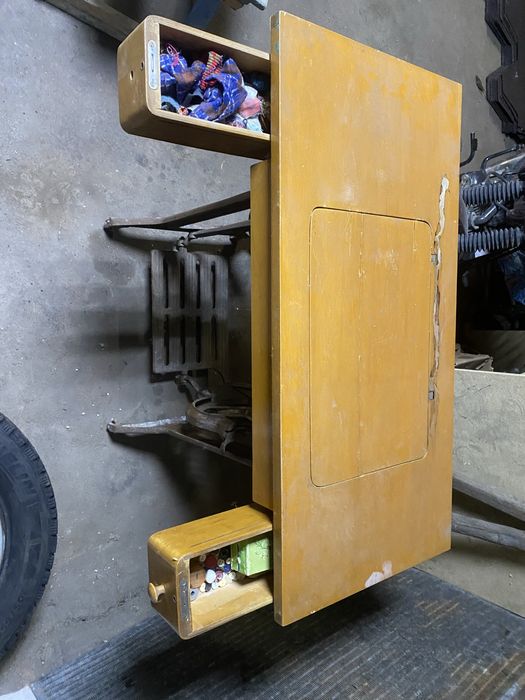 Швейна машинка старого зразку