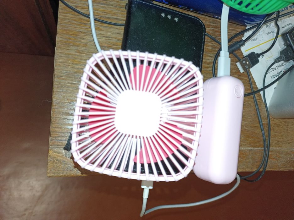 Продам вентилятор 3 скорости, 370 гривен, батарея есть 18650 хорошая