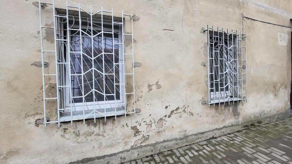 Sprzedam lokal ,nadaje się na działalność lub lokal mieszkalny