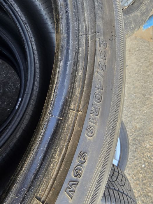 Шини літні Bridgestone Potenza S001 235/40 R19 96W