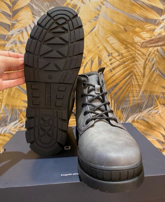 Buty jesienno zimowe Bugatti