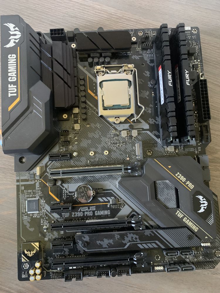 I9 9900kf z390 pro gaming 32gb 3600mhz cl 28