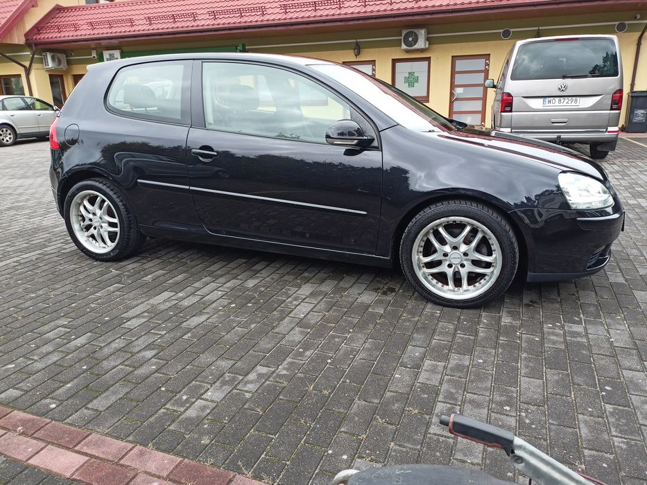 Volkswagen Golf V 1.9 TDI 105 KM – Klimatronik, Navi, Kamera cofania