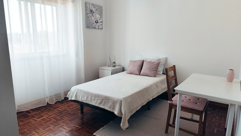 Quarto para alugar em Mem Martins
