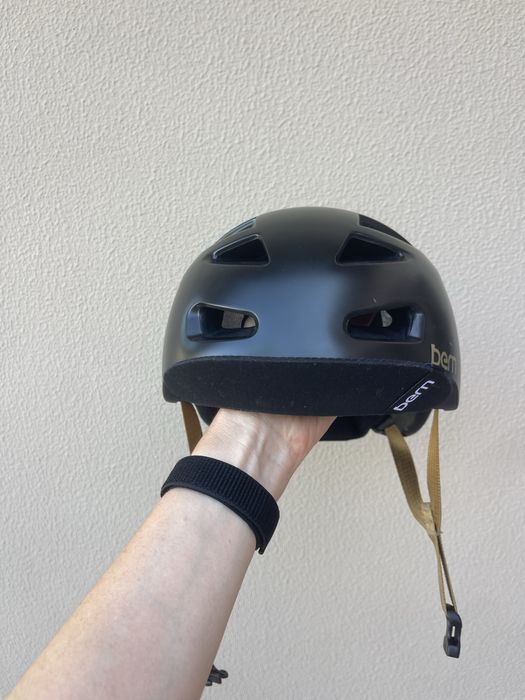 Bern bike helmet M-L / Bern capacete de bicicleta M-L