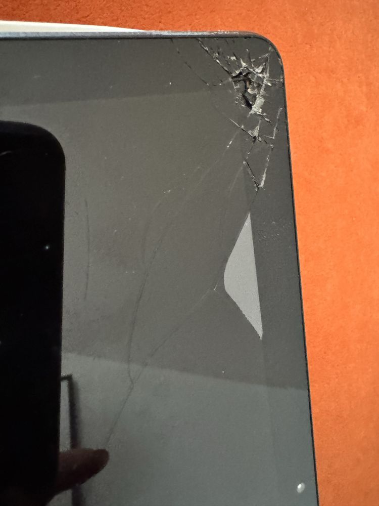 Tablet HUAWEI Media Pad T5, uszkodzony ekran