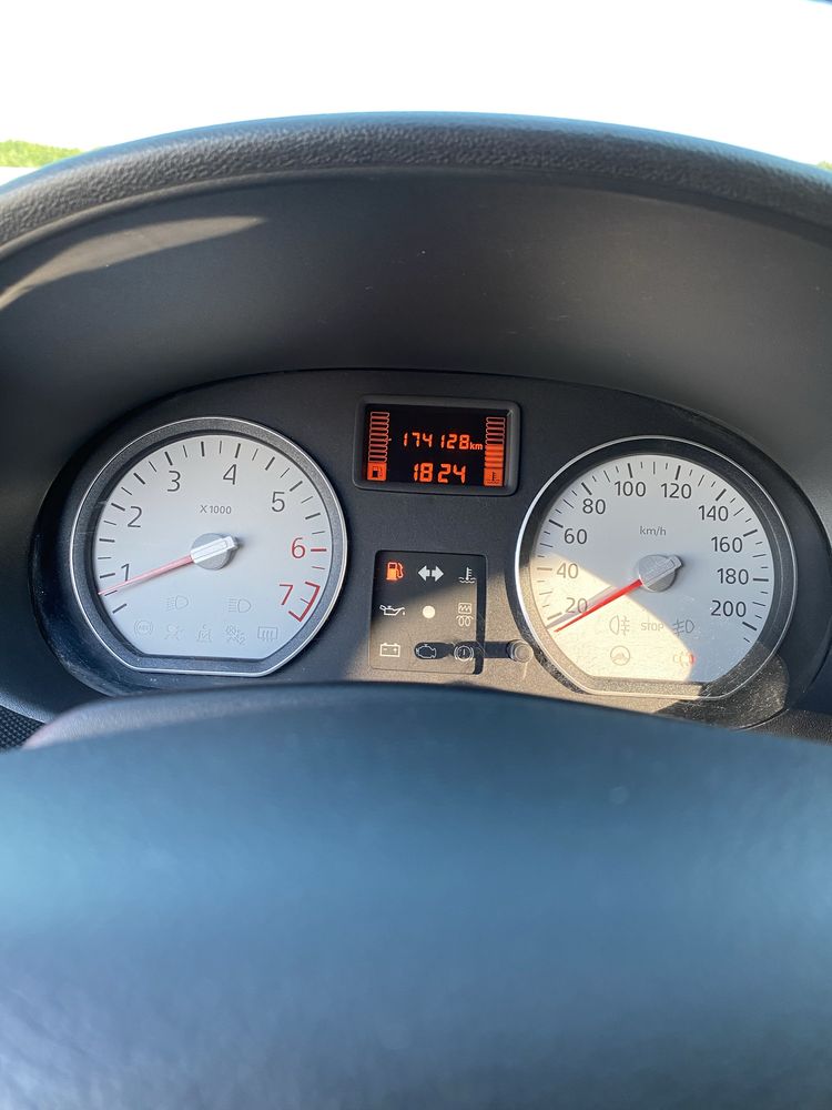 Dacia sandero 1.6 2009