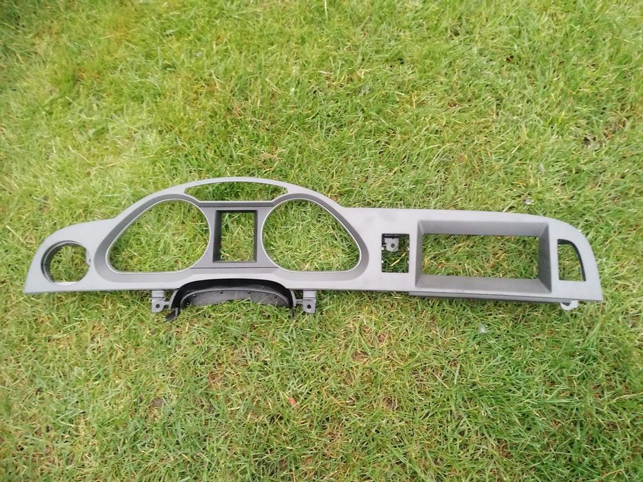 Audi A6 C6 Ramka Licznika Wyświetlacza Obudowa Zegarów 4F1.857.115A