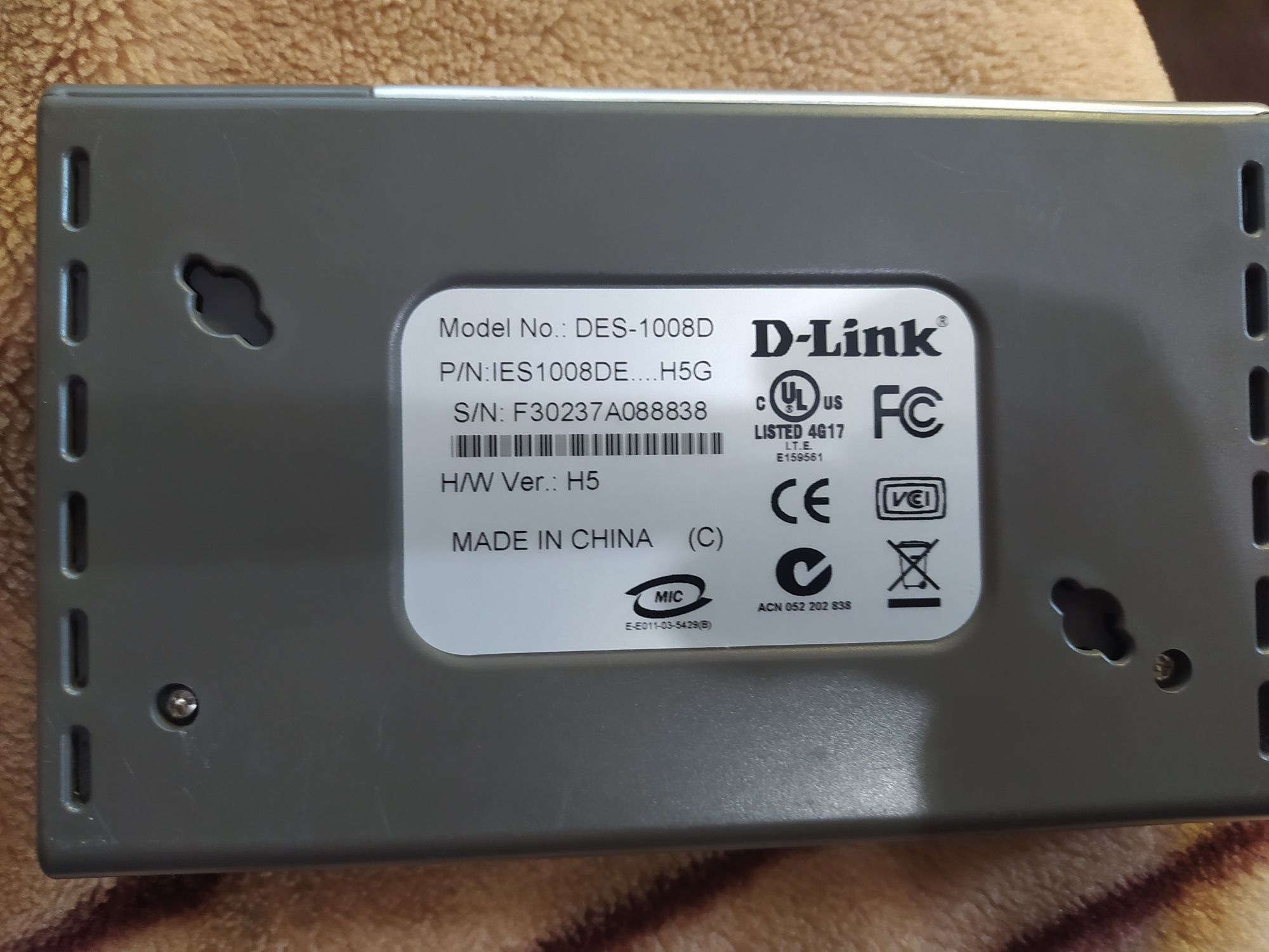 Комутатор D-Link Des-1008D