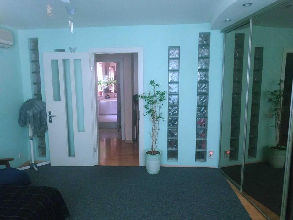 Просторная отдельная комната (28 м²) в квартире от собственника(!)