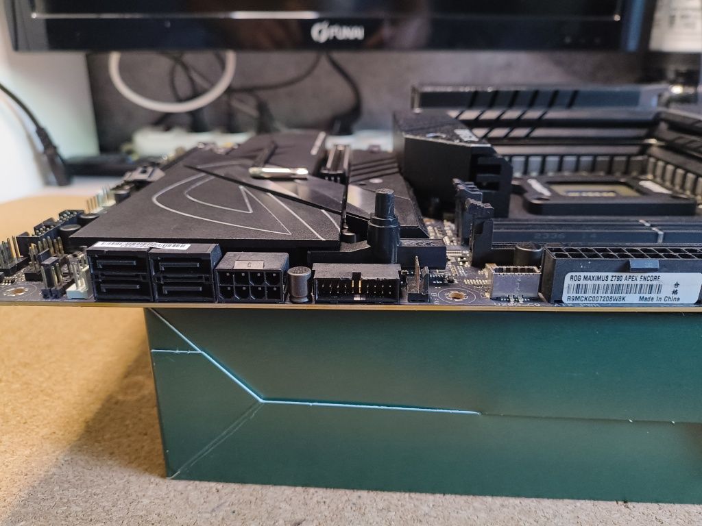 Okazja!!! Płyta główna ASUS ROG MAXIMUS Z790 APEX ENCORE lga1700