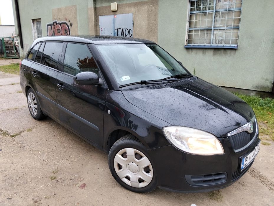 Skoda Fabia II 1.4 86KM benzyna. Klimatyzacja Hak Nowy rozrząd OKAZJA