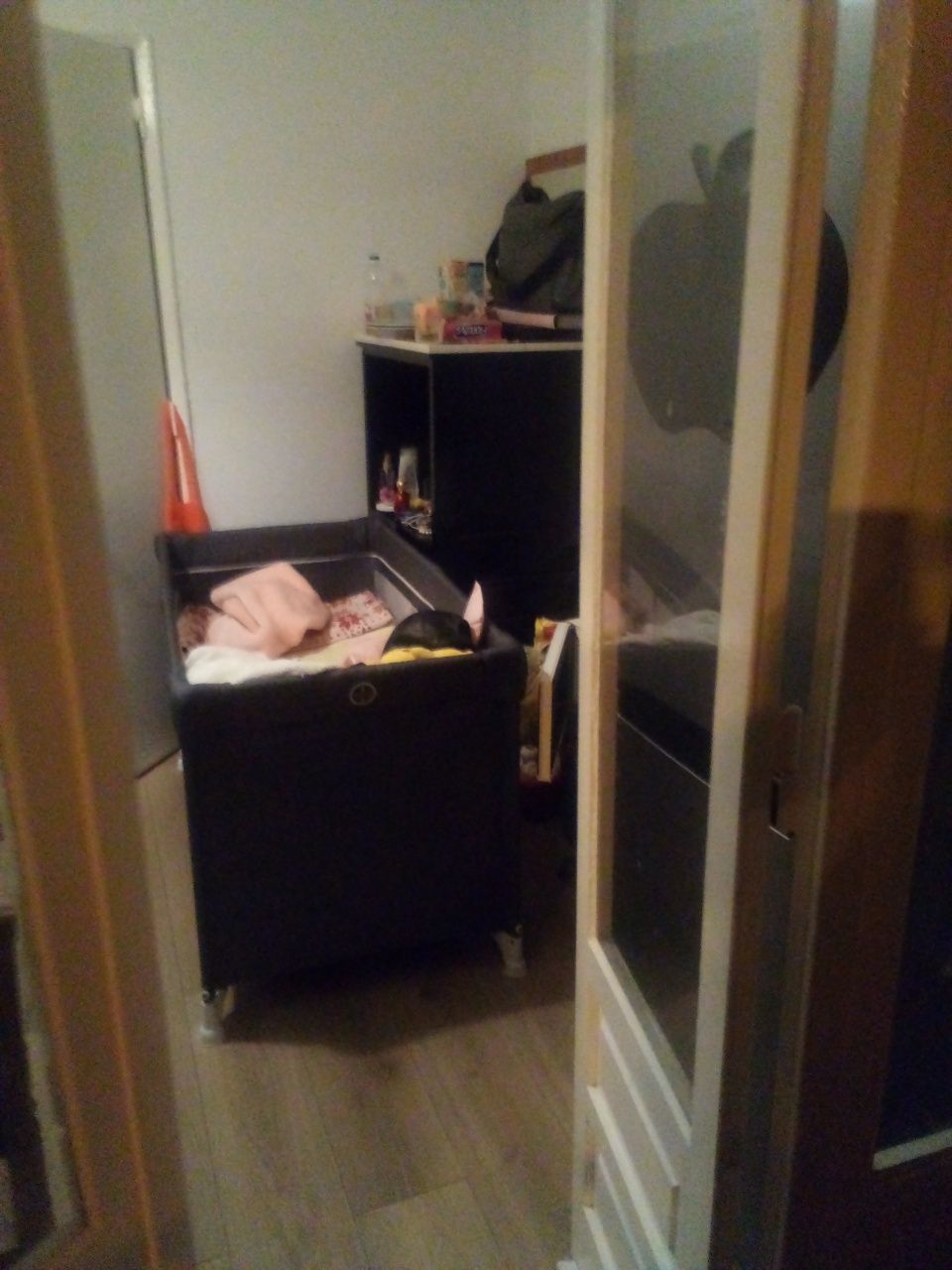 Alugo quarto para entrada hoje