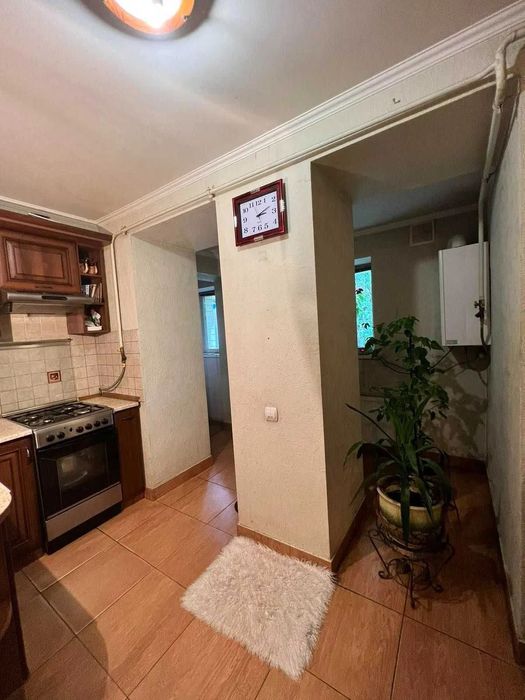 Оренда! 2 кімнатна з індивідуальним опаленням поруч парку Шевченка!