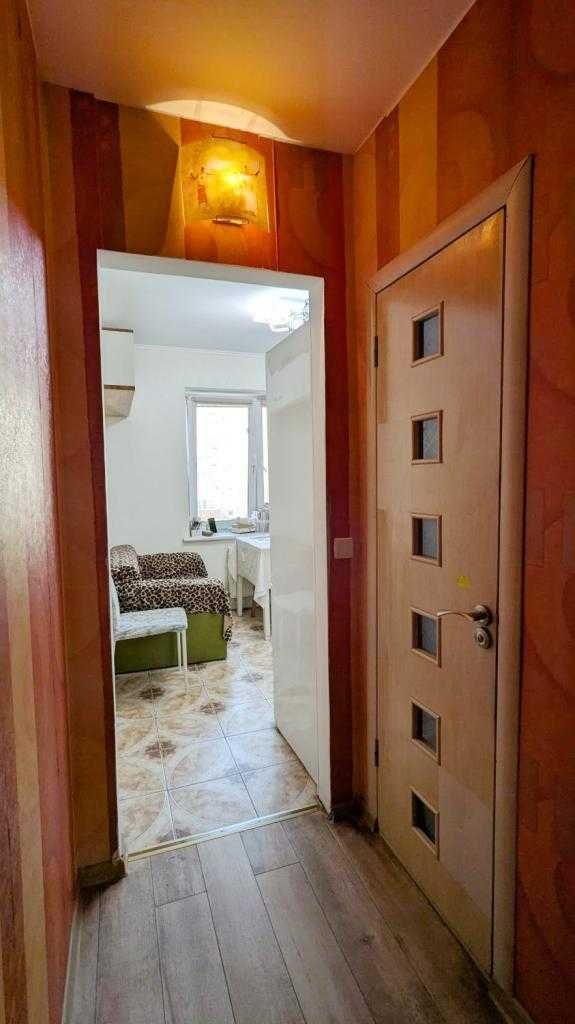 Продам 2-к кв-ру в кирпичном доме с газом на Радужном (3-105-889 ОФ)