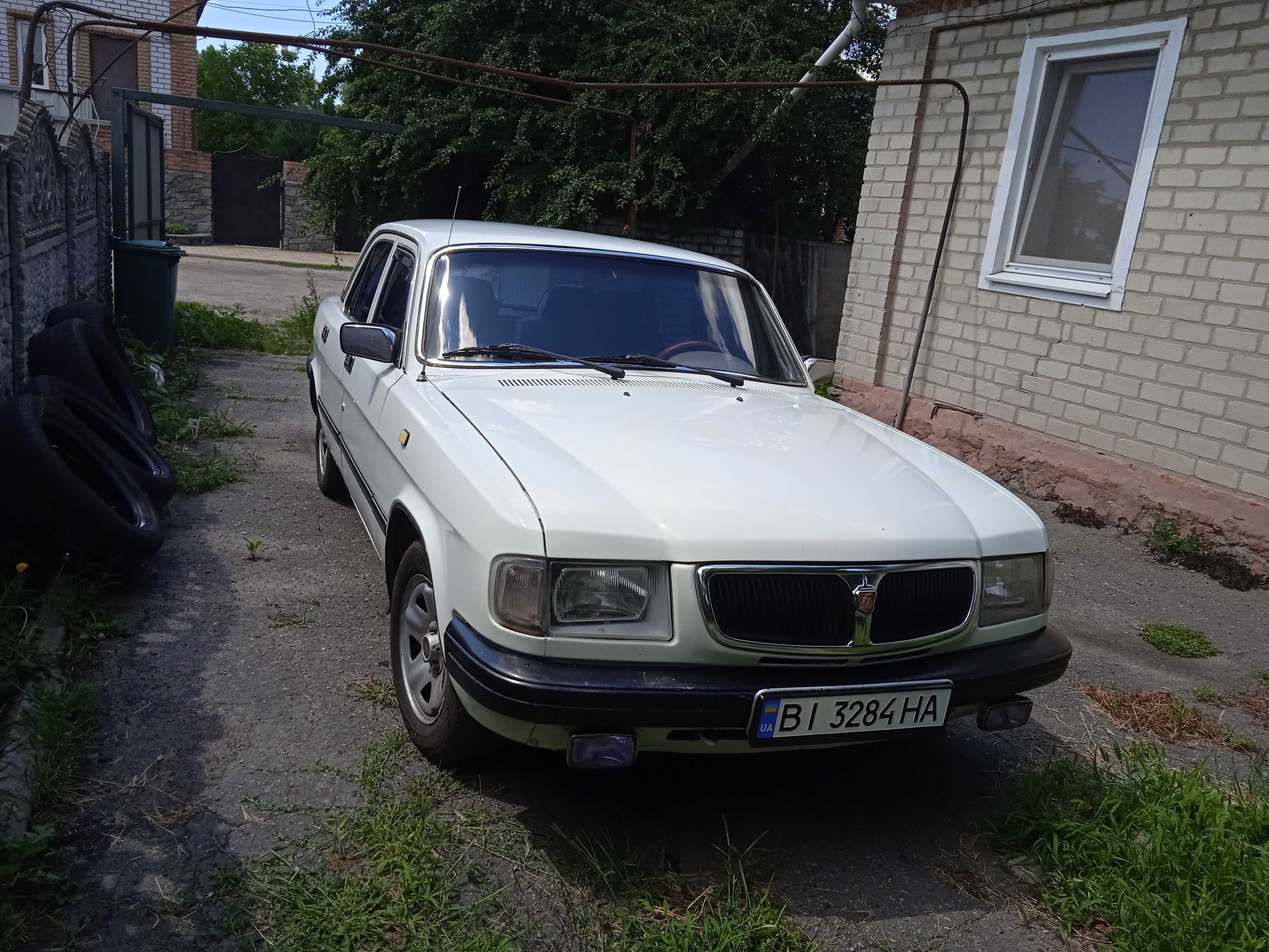 Продам  автомобиль Волга ГАЗ 31 10