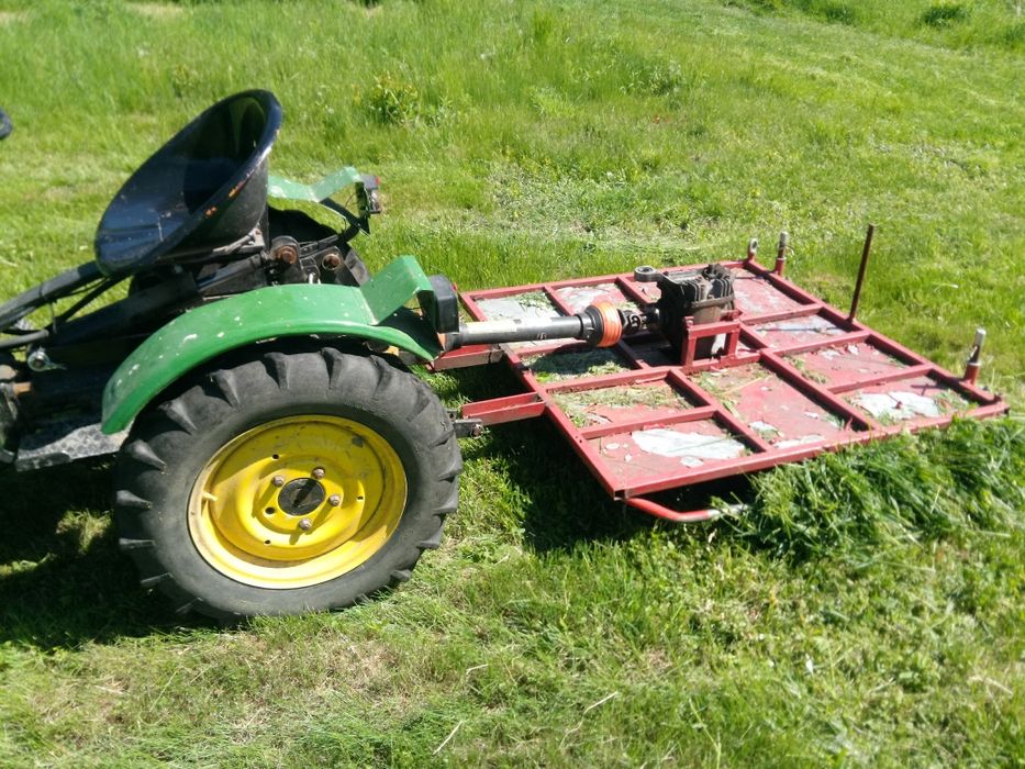 Koszenie trawy, wycinka drzew, usługi rębakiem, czyszczenie działek